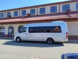 Usługi transportowe-przewóz osób 