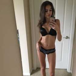 młoda kocica pozna faceta