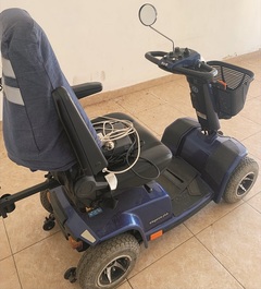 Sprzedam skuter elektryczny Tel 889 762212 w godz 19 00-20
