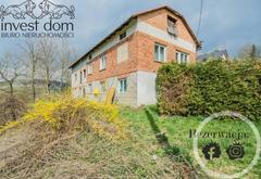 Dom  107,7m², Ropa