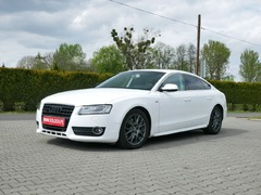 Sedan Audi A5 8T (2007-2016)  (benzyna),  228000km, 2009 rok