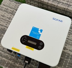 Sprzedam falownik 5 kW używany 2-letni Tel 600 411162