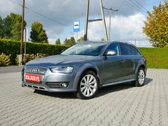 Combi Audi A4 Allroad B8 (2007-2015)  (benzyna),  201000km, 2012 rok